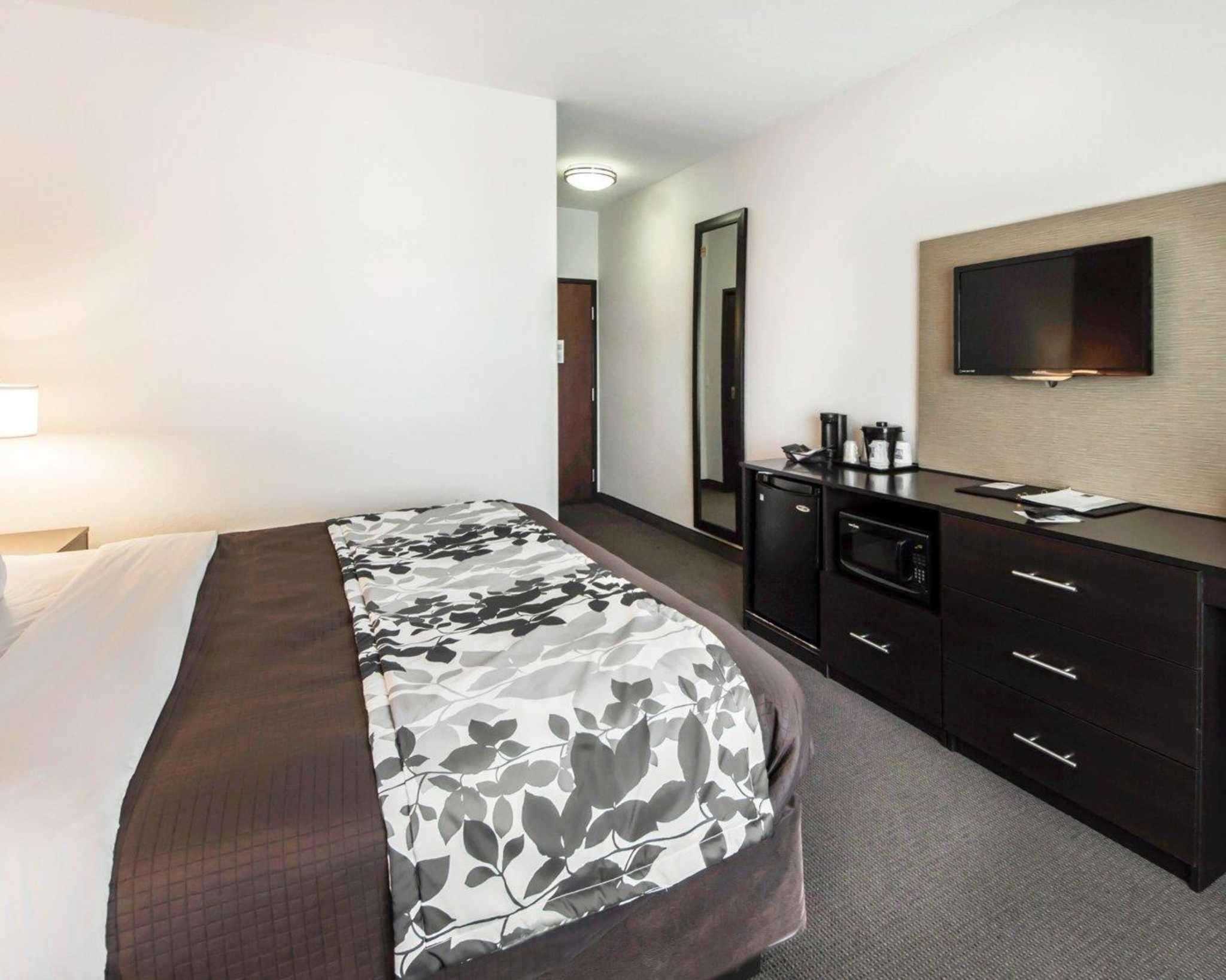 Hotel Sleep & Elk Elk City