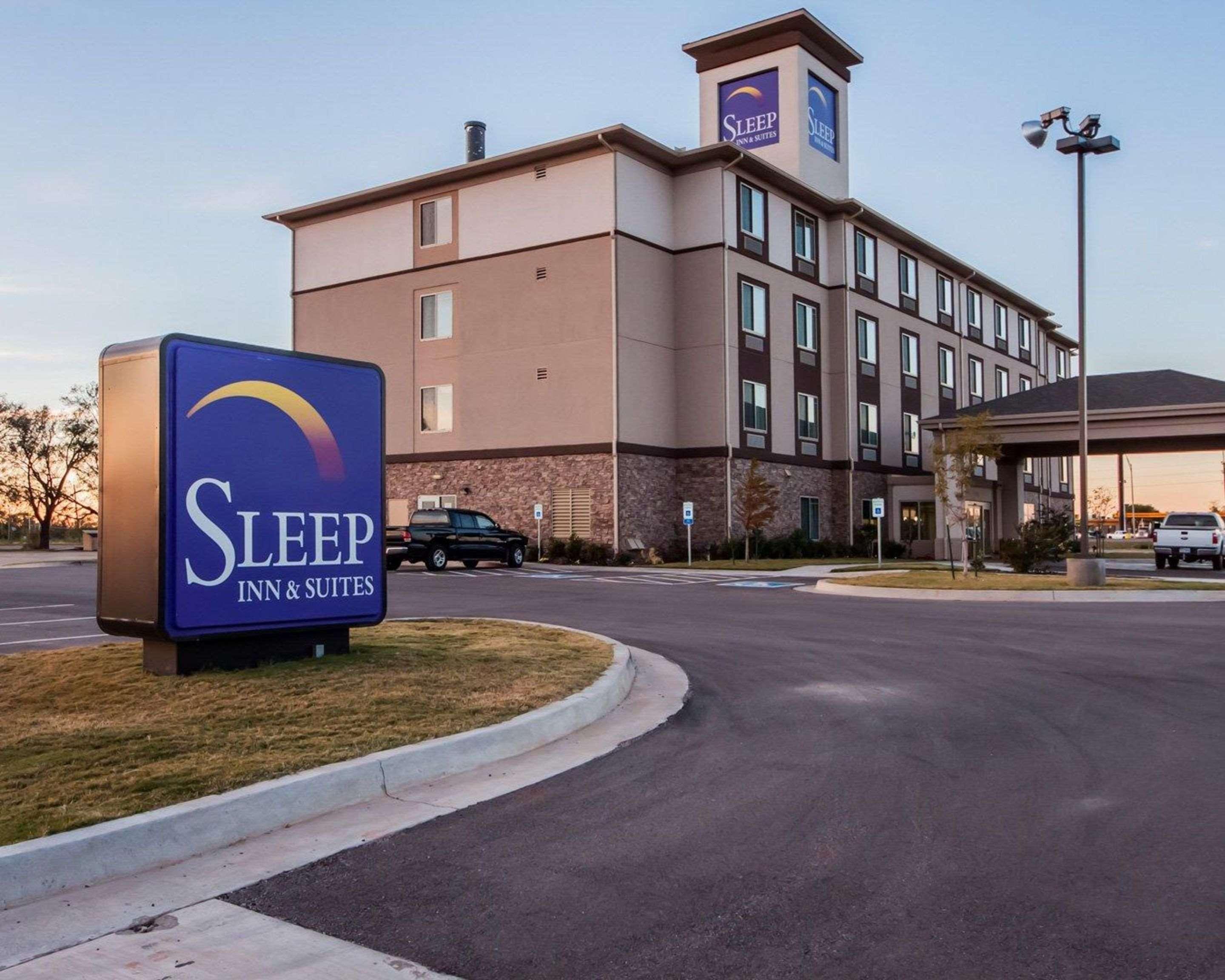 Sleep & Elk Hotel 3*